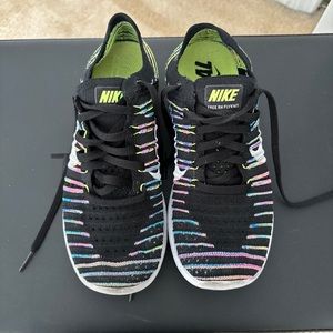 Women’s Nike Free RN Flyknit size 6